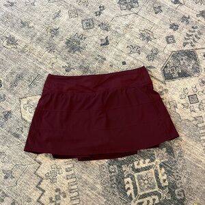Lululemon women’s pace rival skirt size 8